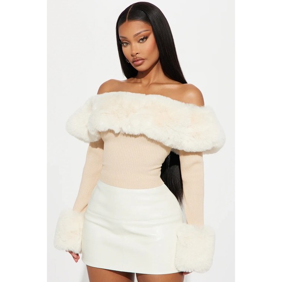Fashion Nova Sweater Womens XS Snow Bunny Faux Fur Taupe NWT - Picture 1 of 7